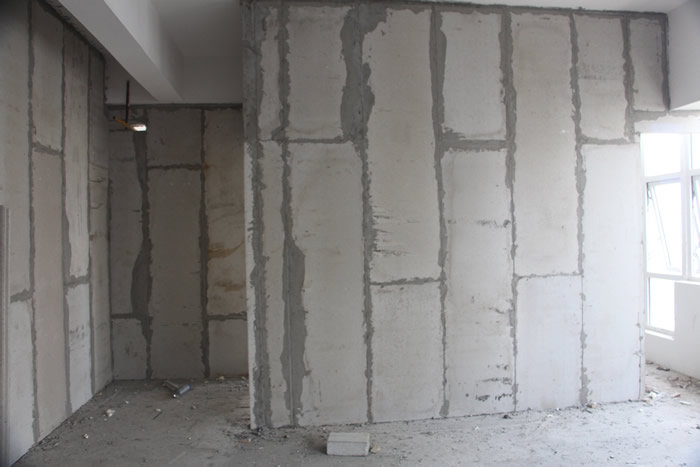 使用輕質墻板做的隔斷墻體