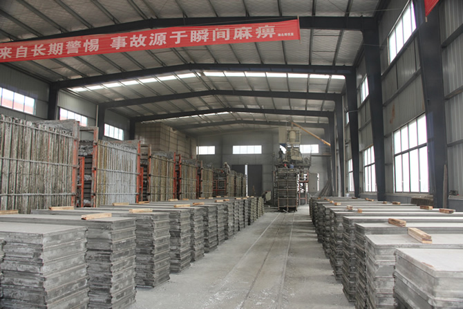 湖北輕質隔墻板價格，湖北輕質隔墻板，武漢隔墻板價格，武漢輕質隔墻板設備，湖北輕質隔墻